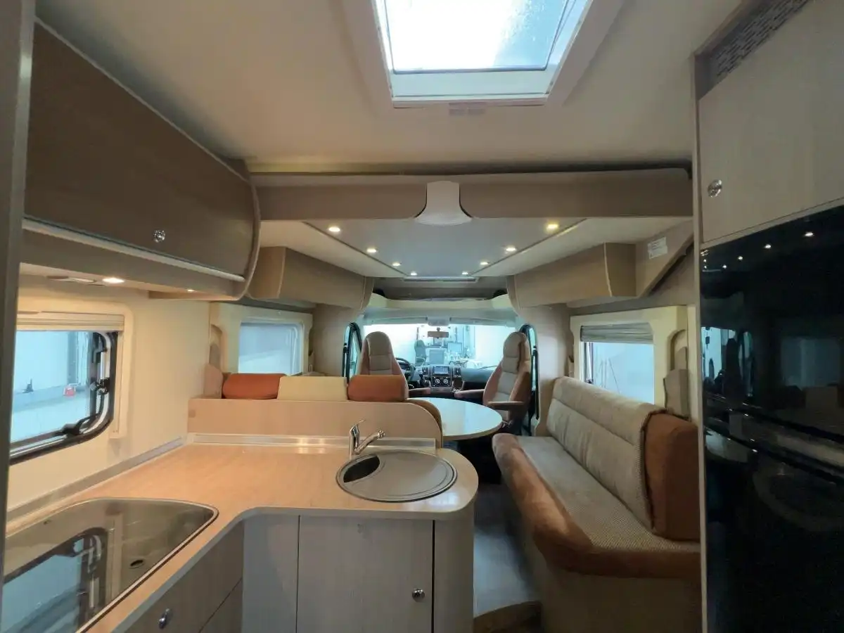 BUERSTNER Ixeo Time IT 695 Moonlight Edition - Ansicht 9